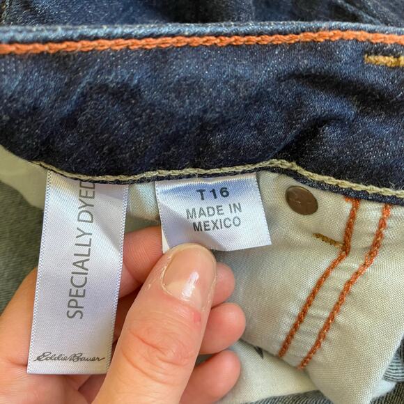 Eddie Bauer Sz 16 Tall Slightly Curvy Bootcut Jeans Dark Wash Stretchy Casual - Picture 10 of 16